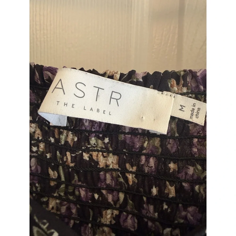 ASTR the Label Mini Dress M Black Purple‎ Floral Ruched Ruffle Smocked